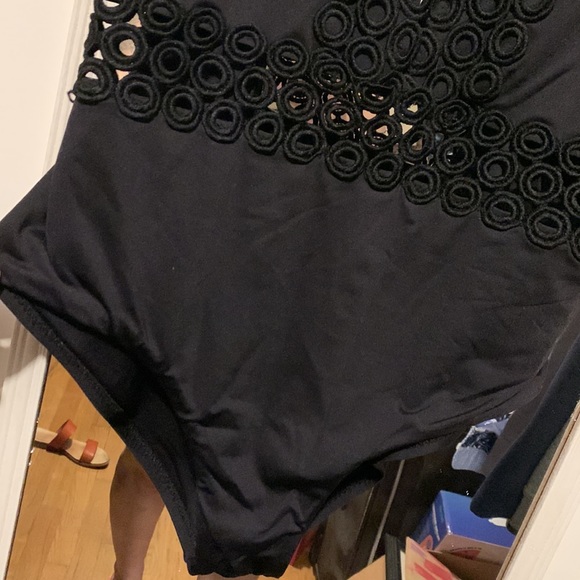 Womens Size L 12/14 Becca Black One Piece Swimming Suit - Picture 3 of 5
